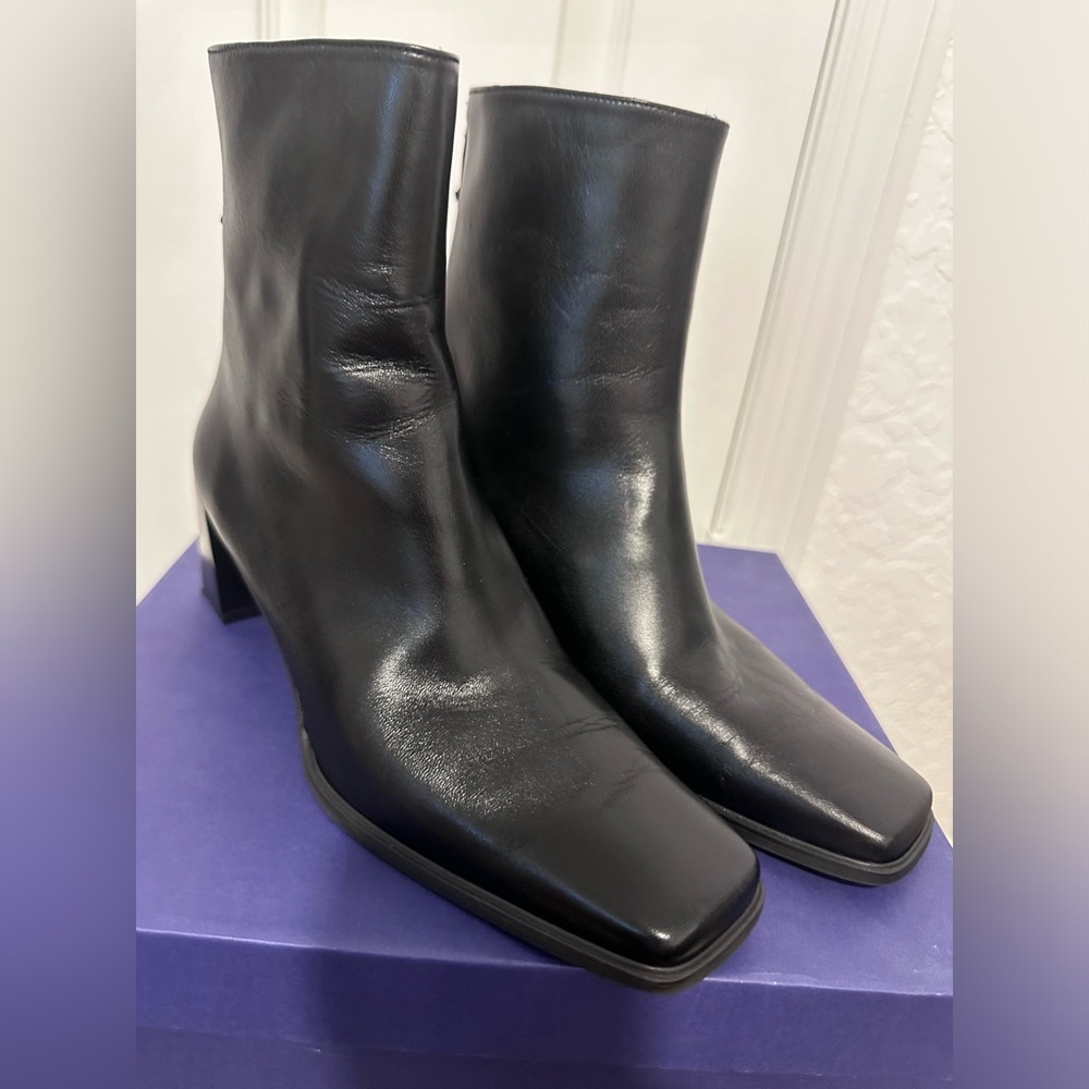 Stuart Weitzman Black Heeled Square Pointed Boots